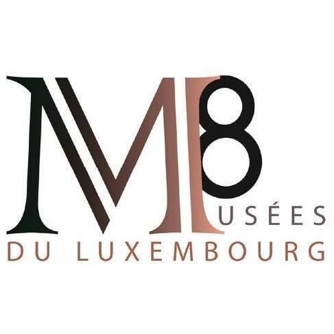 Logo M8